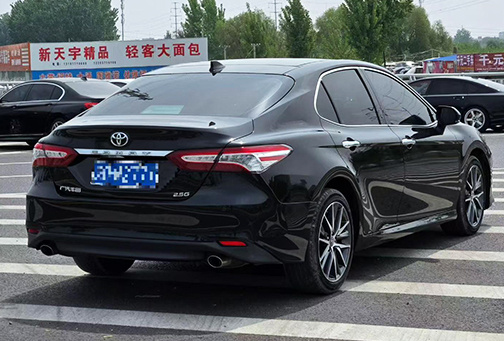 Toyota Camry 2022 2.5G Luxury Edition